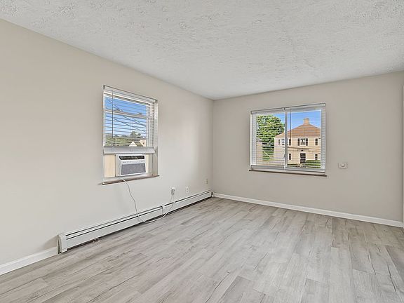 3rd image of 62 Gorman Ln APT B
