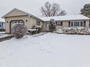 11 Ashcroft Ln, Toms River, NJ 08757