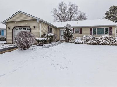 11 Ashcroft Ln, Toms River, NJ, 08757