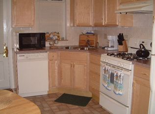 37 Reed St, Milford, CT 06460