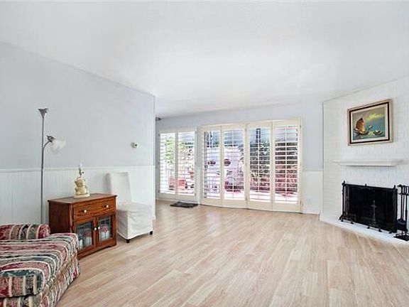 3rd image of 1741 Tustin Ave #25