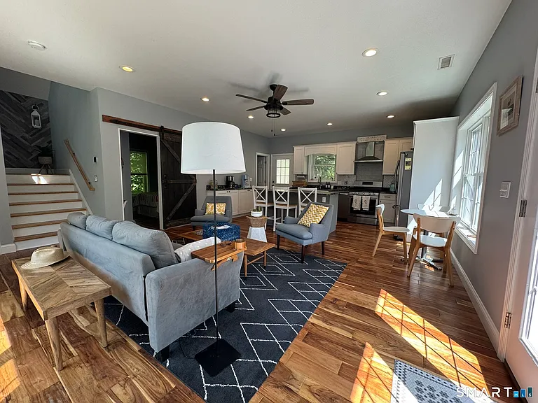 55 Circle Dr — Photo 9