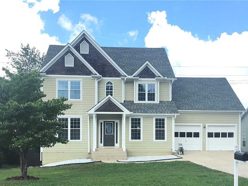 1st image of 125 Morton Walk Dr