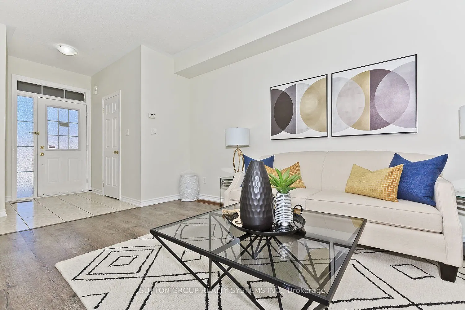 4 bed, $3,200 — Photo 4