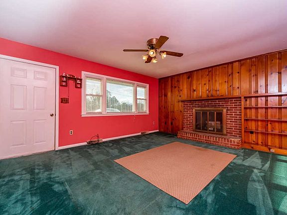 4th image of 210 Wellview Dr