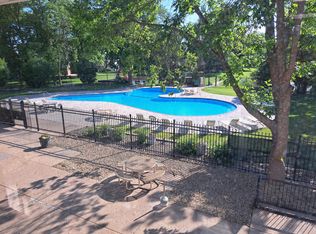 10840 Rockford Rd APT 202, Plymouth, MN 55442