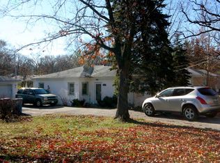 8923 W 101st St, Palos Hills, IL 60465