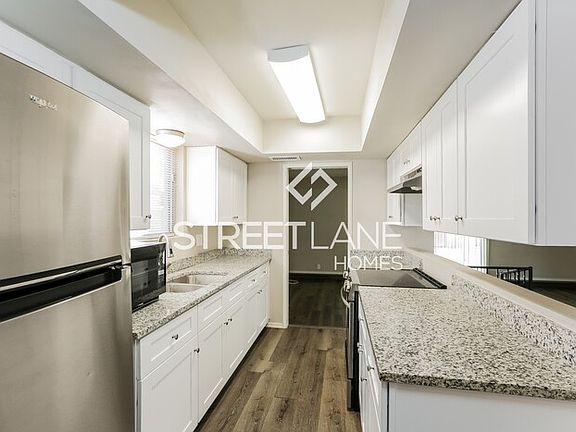 5th image of 2241 W Bowker St