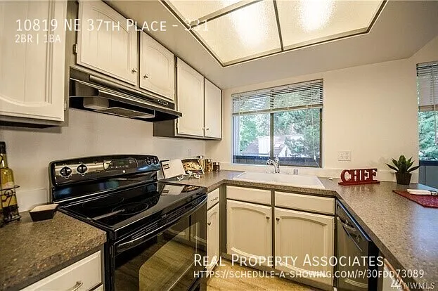 10819 NE 37th Pl #331 — Photo 4