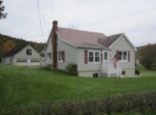 4771 E Loop Rd, Hollidaysburg, PA 16648