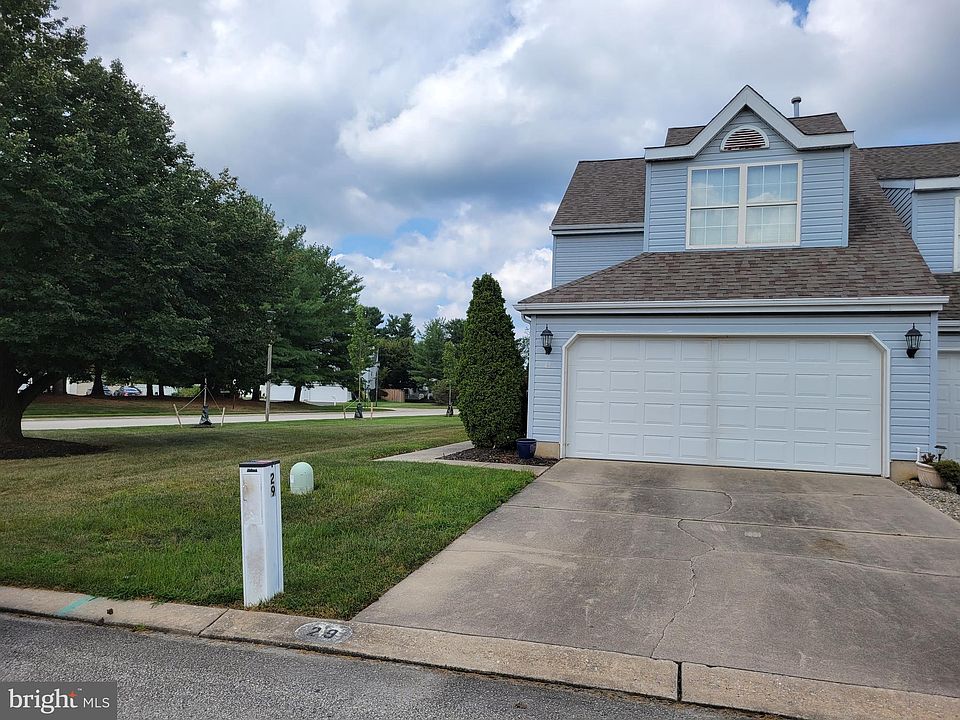 2nd image of 29 Annes Ct