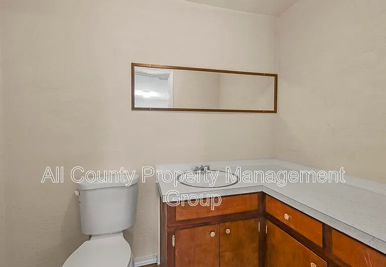2116 Andover St — Photo 12