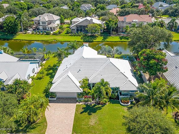 3rd image of 840 Peregrine Dr