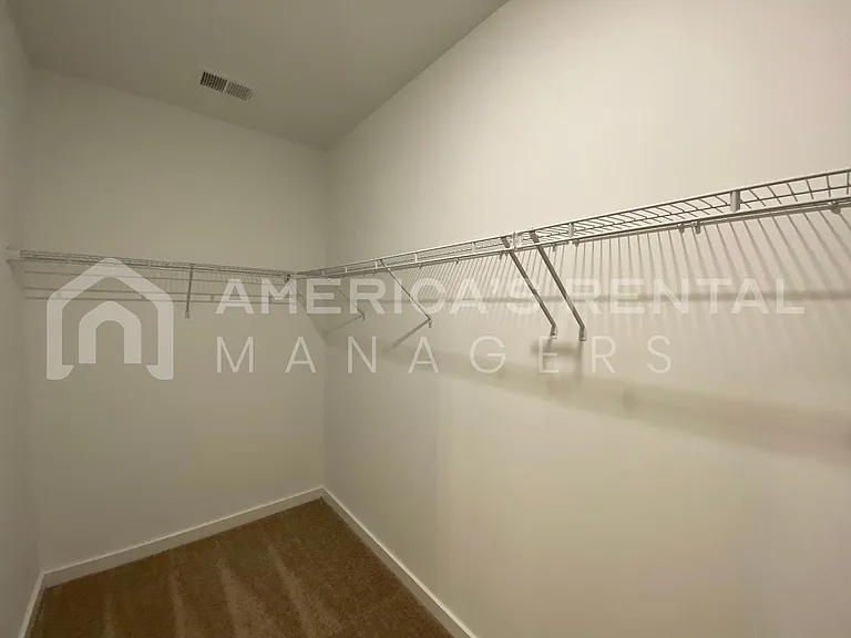 535 Troubadour Ln — Photo 31