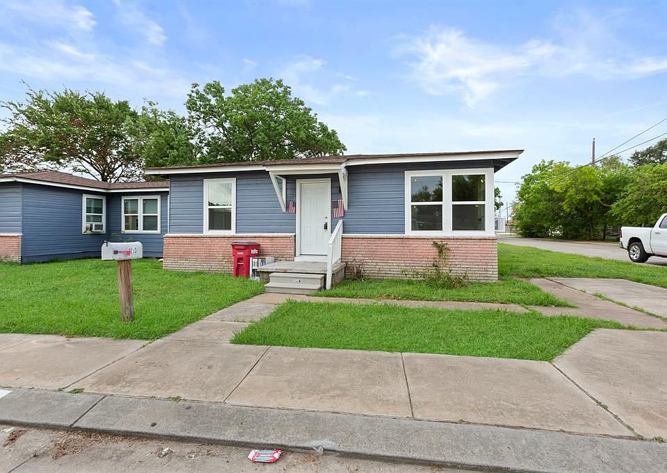 1st image of 1213 W 9th St #1213