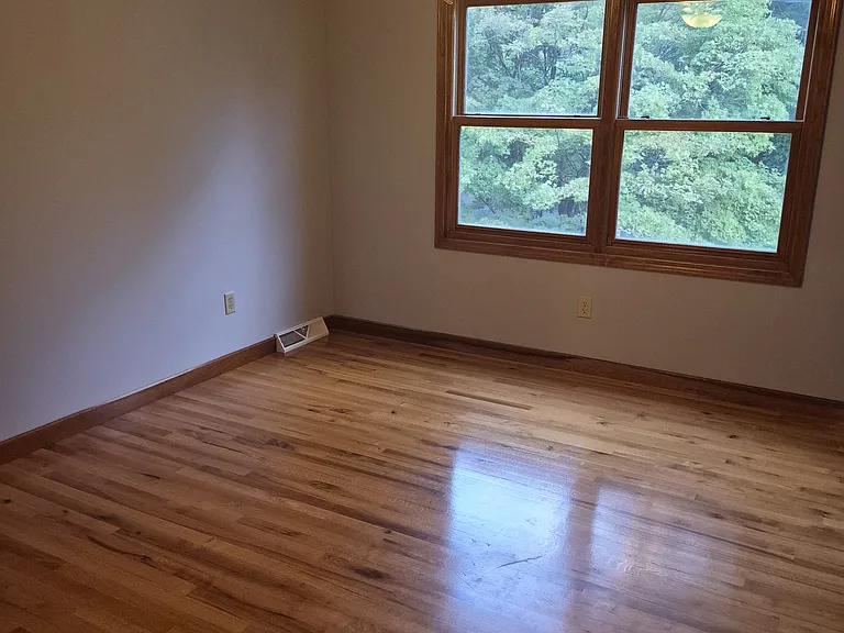 516 Lincoln Ave — Photo 12