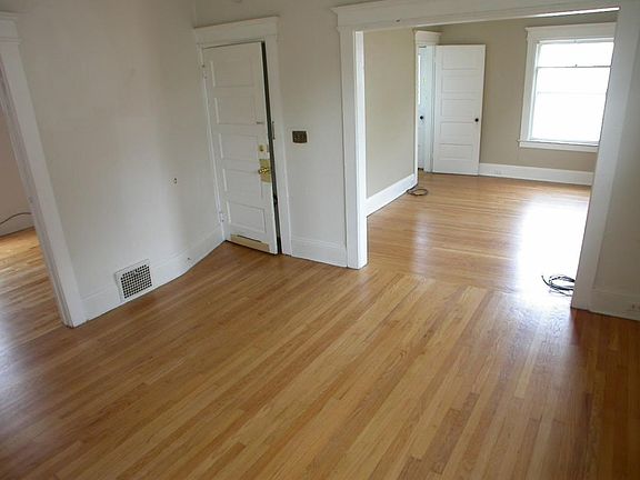 2nd image of 1311 Grant Blvd #Upstairs