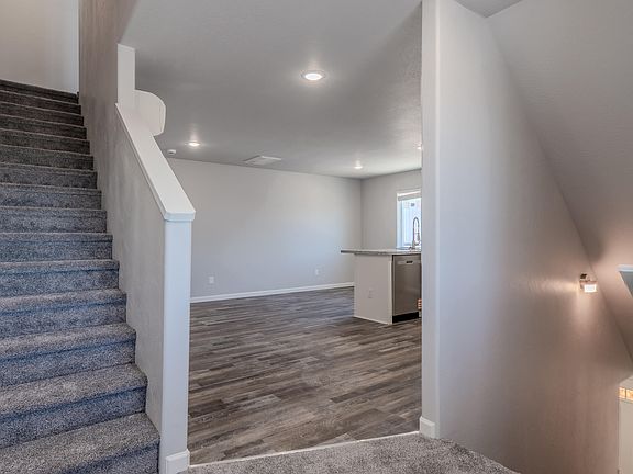 3rd image of 7892 28th St