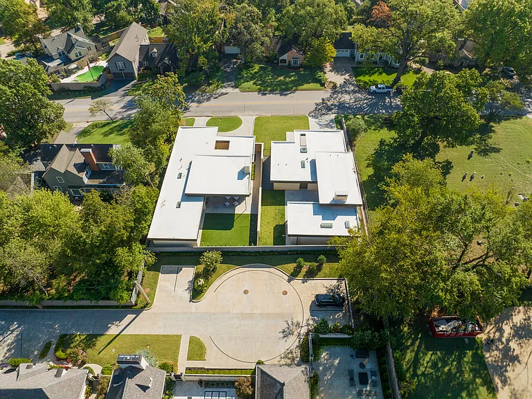 3136 S Utica Ave — Photo 46