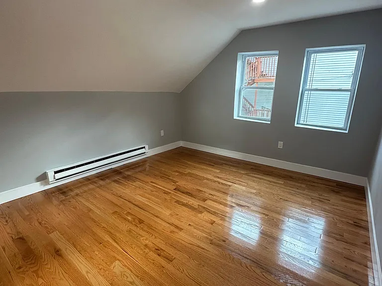 773 Pleasant St #5 — Photo 2