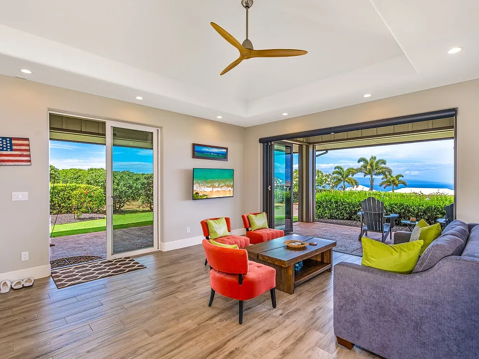 2348 Aina Mahiai St