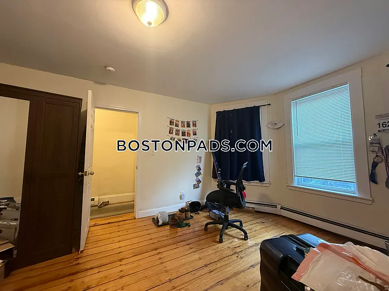 64 Pleasant St #1 — Photo 35