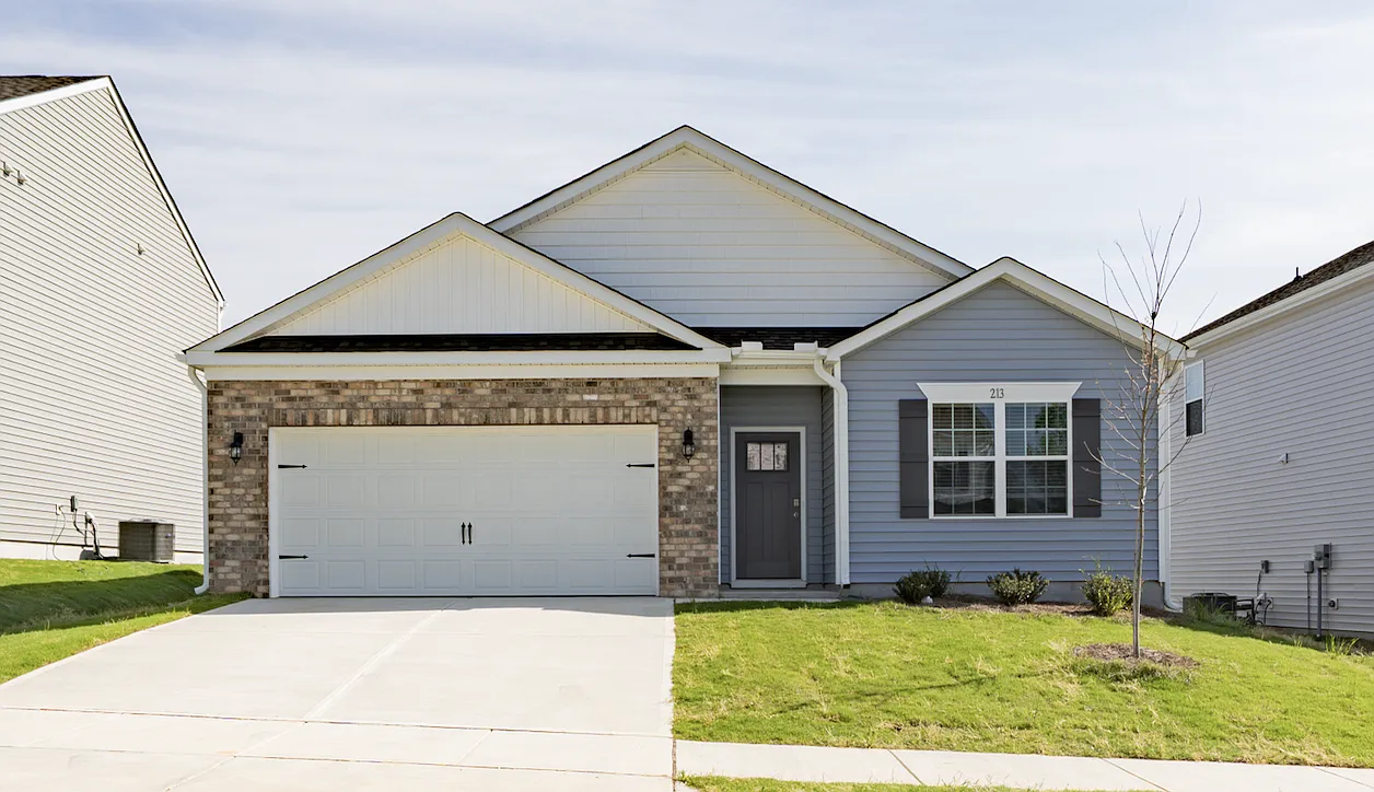 4 bed, 2.0 bath, 1764 sqft, $2,300 — Photo 2