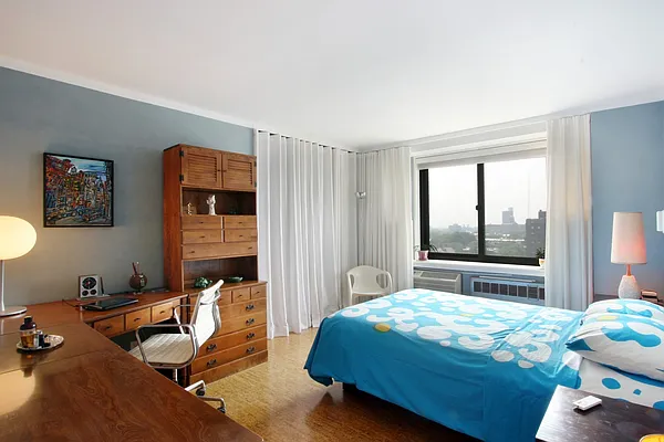 Sold by Corcoran | media 20