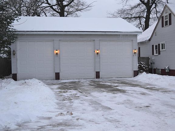 3rd image of 3135 Lemuel St