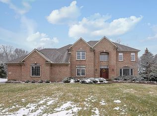 9368 Sherwood Dr, Saline, MI