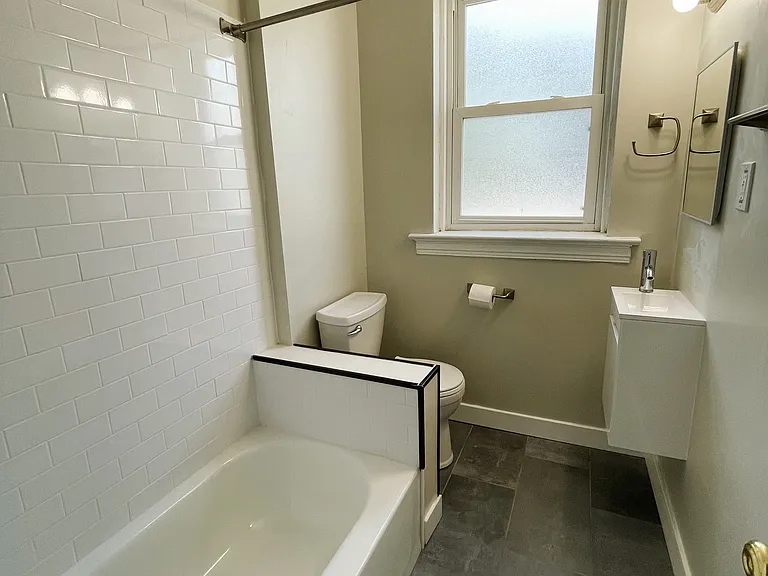 3224-3226 Portis Ave #3226A — Photo 8