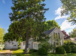 135 E Commerce St, Grant, MI 49327