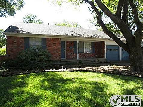 1st image of 613 Parkview Ln