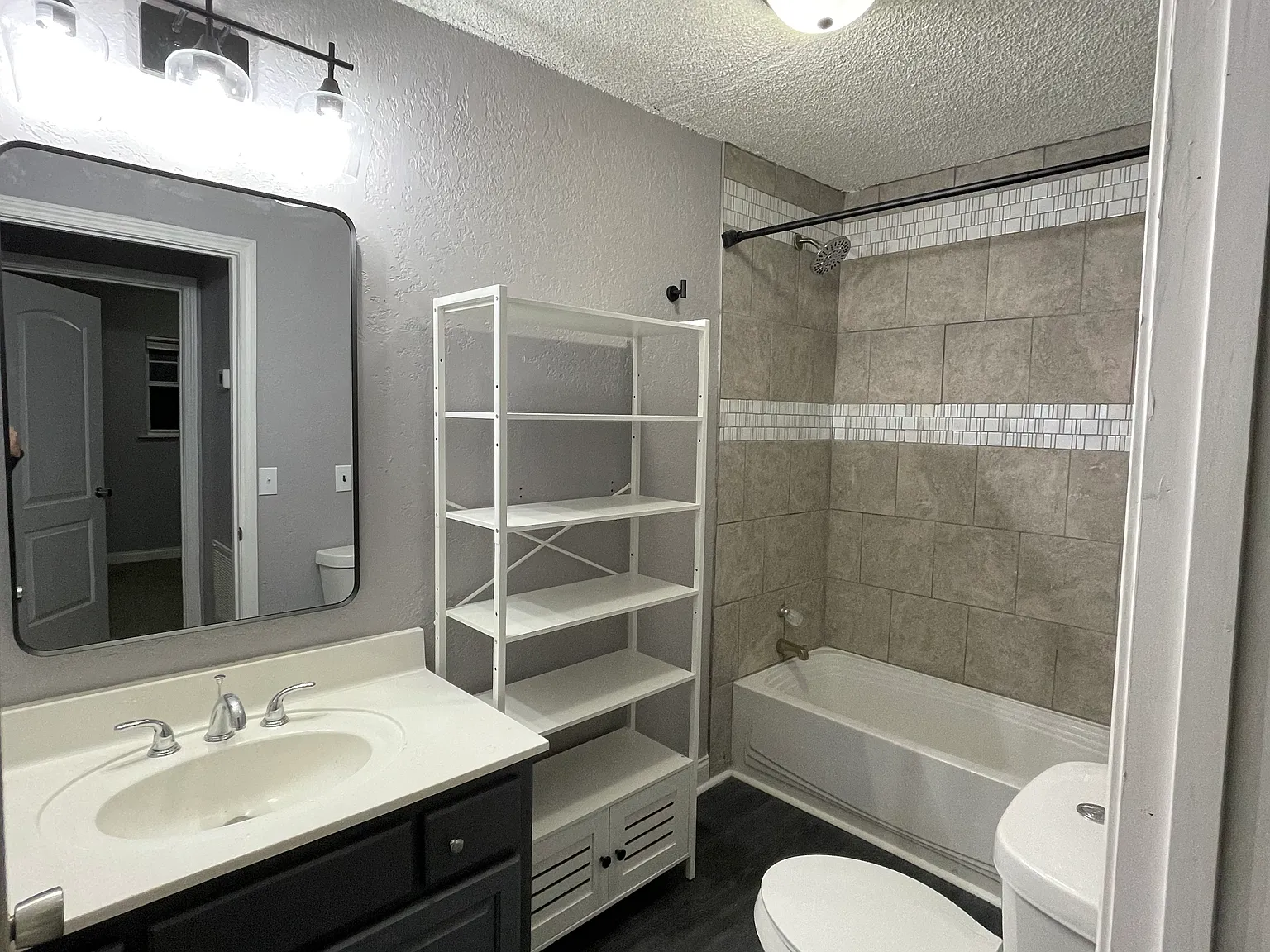 326 Inman St — Photo 3