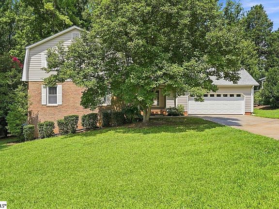 2nd image of 108 Silver Creek Ct