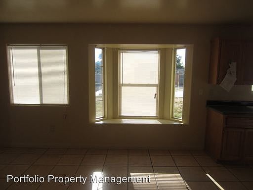 2nd image of 315 Fairfax Rd