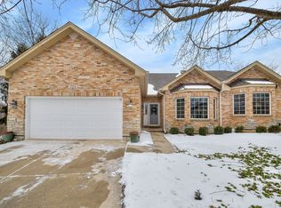 723 Manor Hill Pl, Sugar Grove, IL 60554