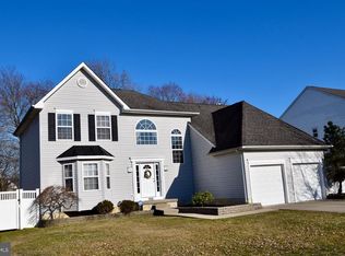 102 Independence Dr, Deptford, NJ 08096