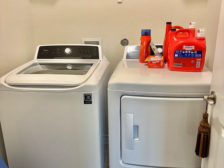 Washer & Dryer