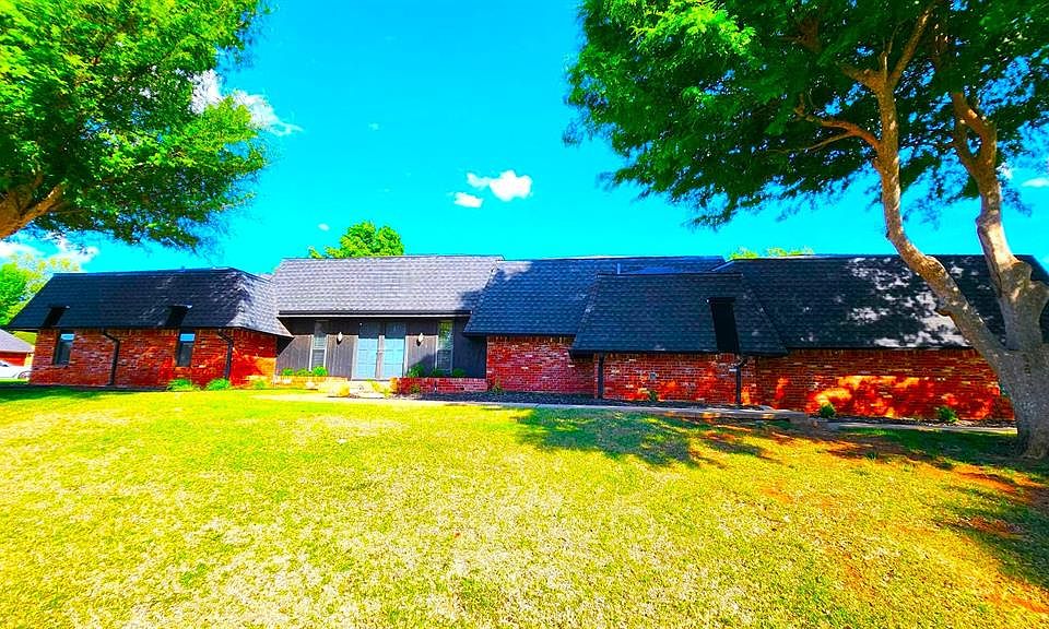 1st image of 13200 Green Valley Dr