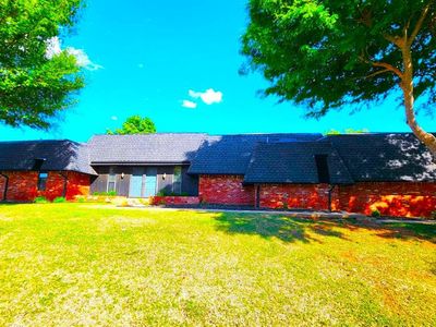 13200 Green Valley Dr, Oklahoma City, OK, 73120