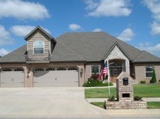 307 SE Hendrix St, Bentonville, AR 72712