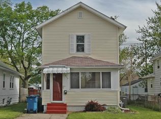 812 W 7th St, Mishawaka, IN