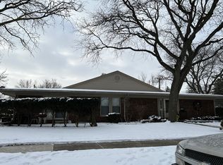 22449 Kinyon St, Taylor, MI 48180