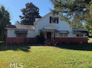 1104 E McIntosh Rd, Griffin, GA 30223