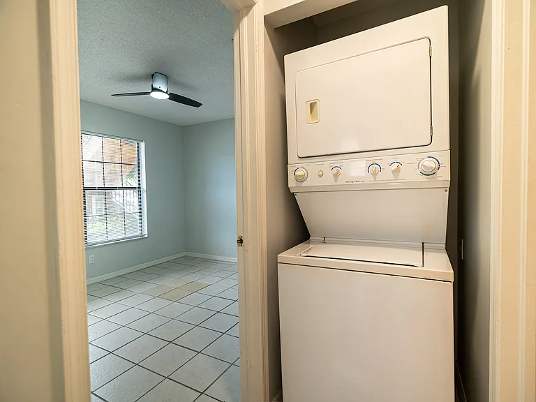 5254 Treetops Dr — Photo 12