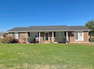 210 Center St, Columbia, KY 42728