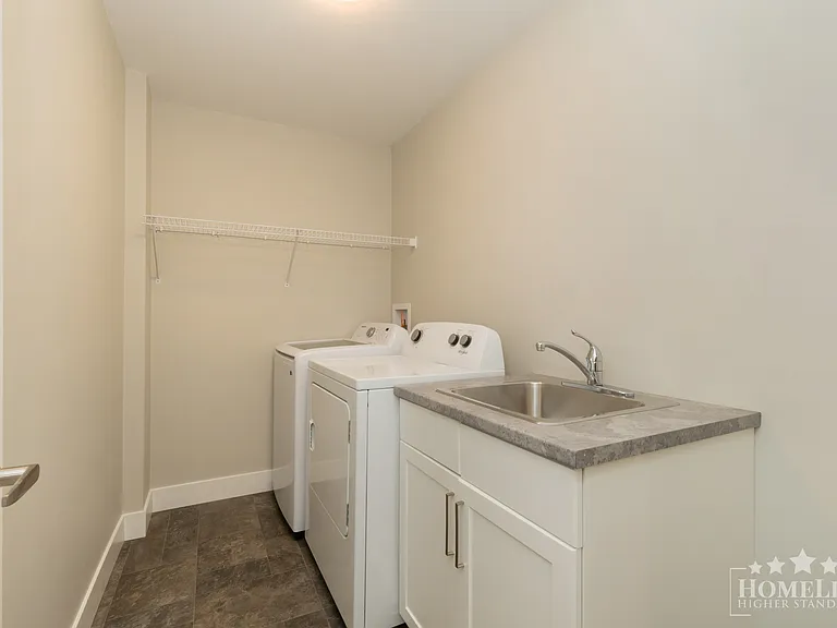 386 Pine Ave #4 — Photo 15