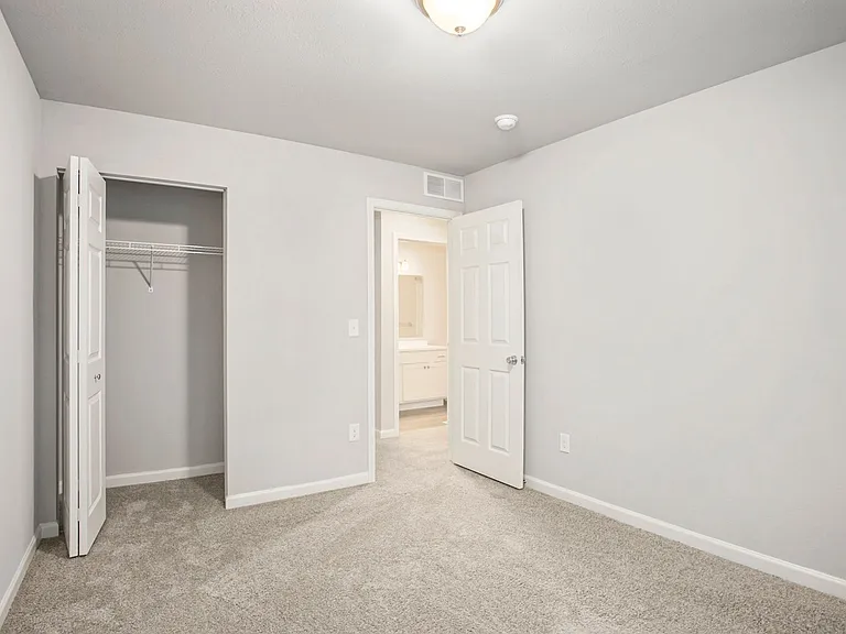 5016A Birchwood Ln — Photo 13