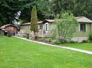 25 Simmons Rd, Red Hook, NY 12571